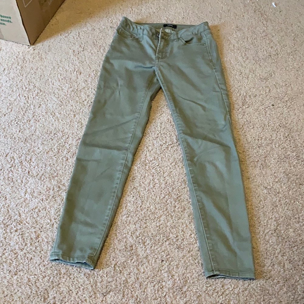 Green skinny jeans
